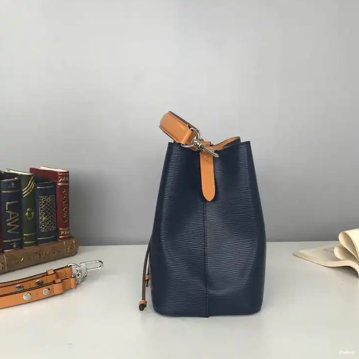 Bags LV 19T1L0025 0530